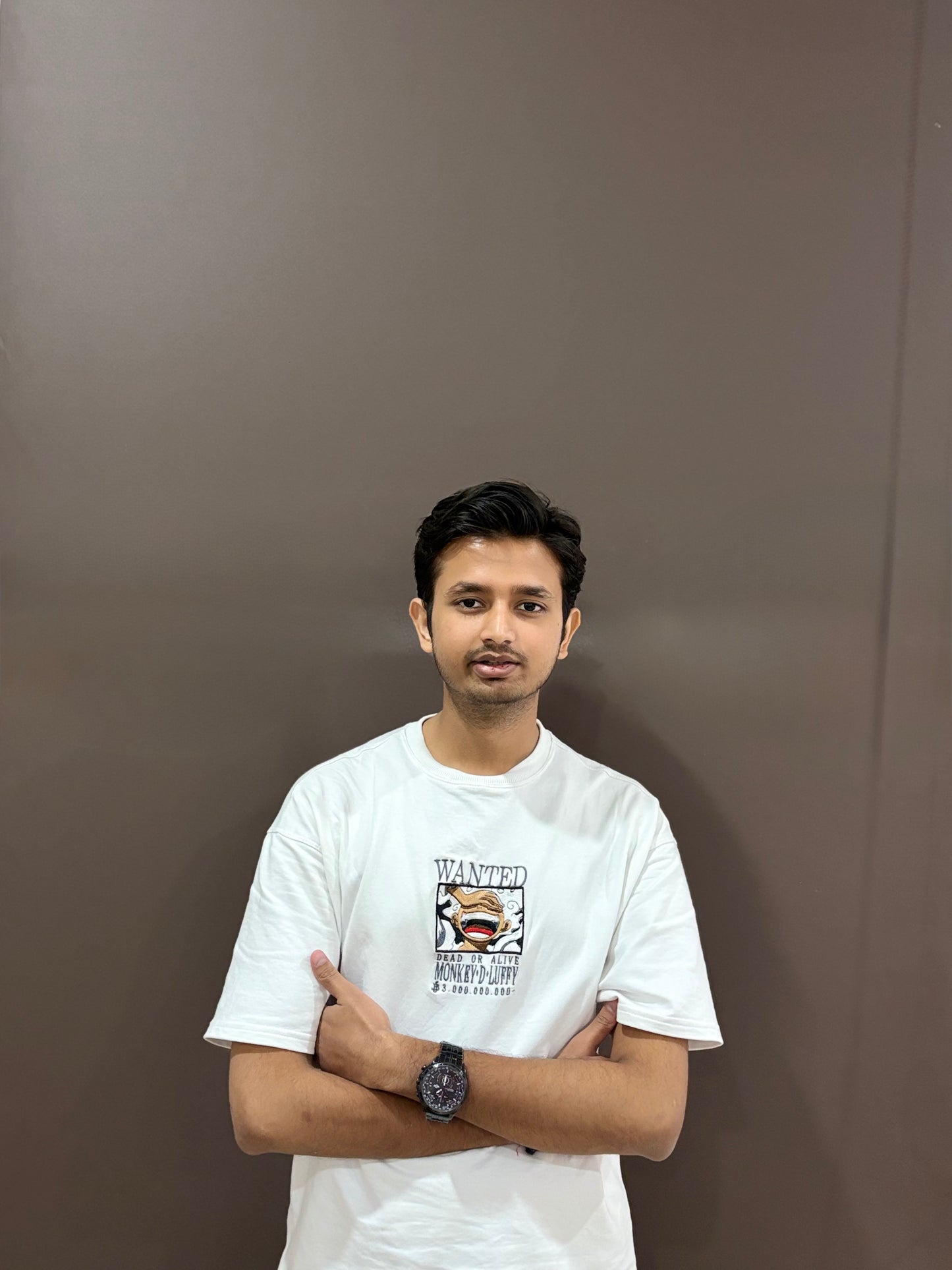 White oversized t-shirt with premium One Piece Luffy embroidery – Drip Saga anime streetwear.