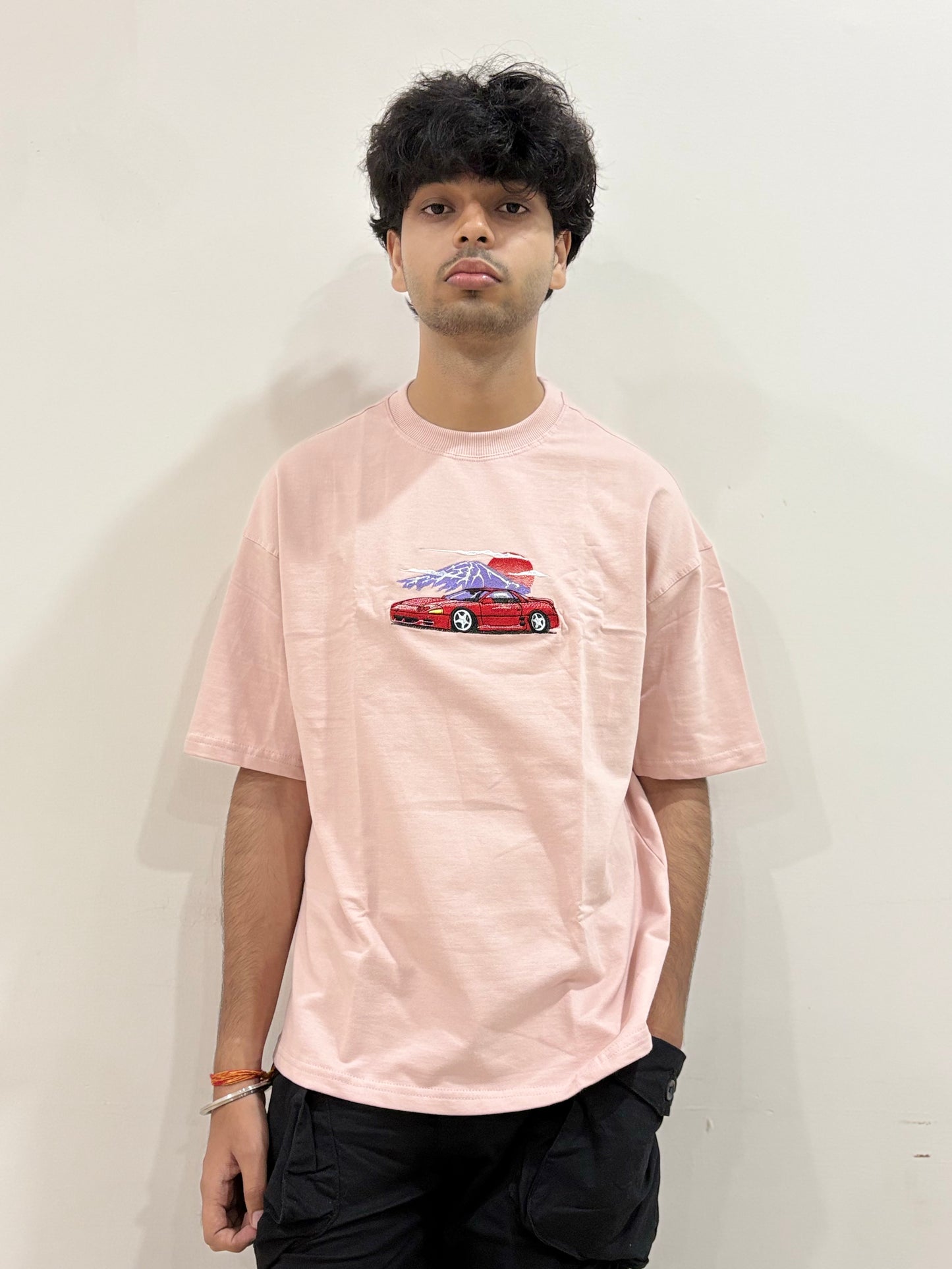 Baby pink oversized t-shirt with premium red car embroidery – Drip Saga streetwear